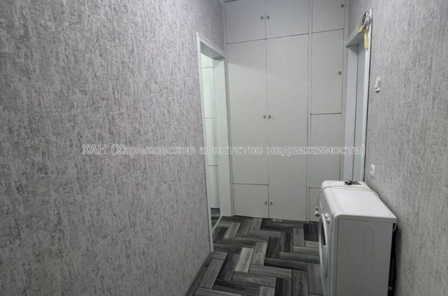 Продам квартиру, Каденюка ул. , 1  ком., 38.50 м², советский ремонт 