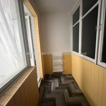 Продам квартиру, Каденюка ул. , 1  ком., 38.50 м², советский ремонт 
