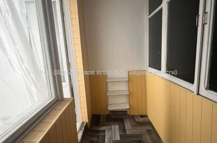 Продам квартиру, Каденюка ул. , 1  ком., 38.50 м², советский ремонт 