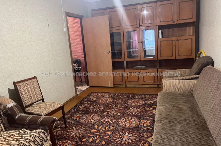 Продам квартиру, Валентиновская ул. , 1 кім., 31 м², косметический ремонт 