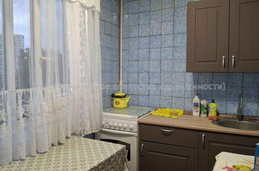 Продам квартиру, Салтовское шоссе , 1  ком., 33 м², косметический ремонт 