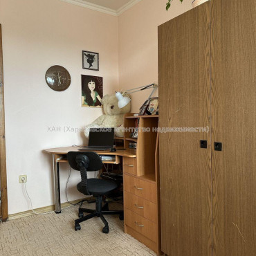 Продам квартиру, Ньютона ул. , 3  ком., 62 м², косметический ремонт 