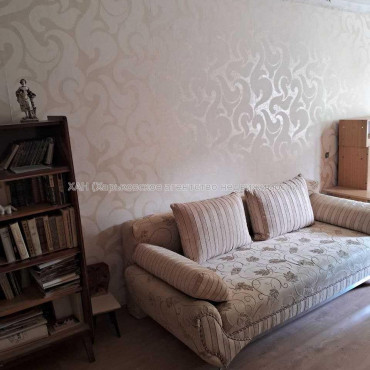 Продам квартиру, Валентиновская ул. , 2  ком., 46.80 м², частичный ремонт 