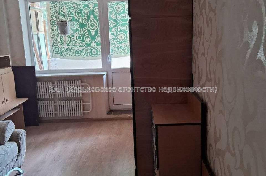 Продам квартиру, Валентиновская ул. , 2  ком., 46.80 м², частичный ремонт 