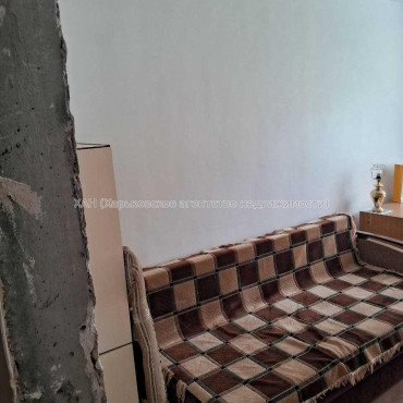 Продам квартиру, Валентиновская ул. , 2  ком., 46.80 м², частичный ремонт 