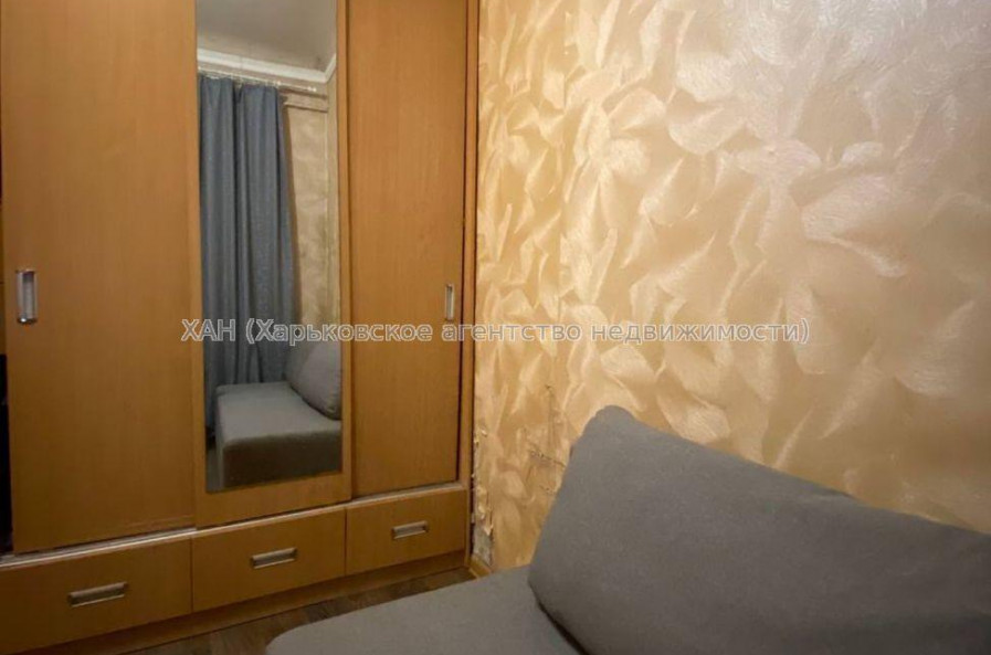 Продам квартиру, Локомотивная ул. , 1  ком., 18 м², косметический ремонт 