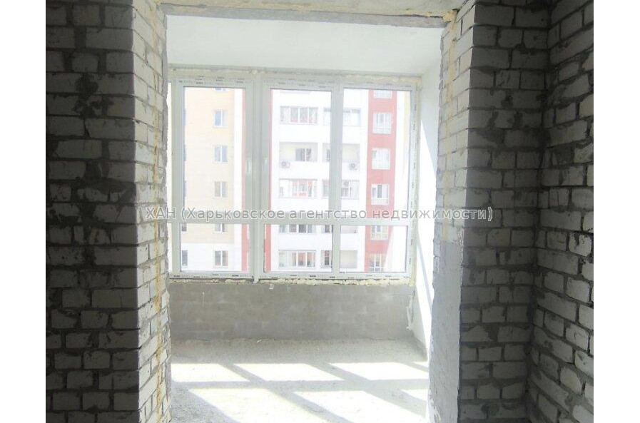 Продам квартиру, Героев Харькова просп. , 268Б , 1 кім., 43 м², без внутренних работ 