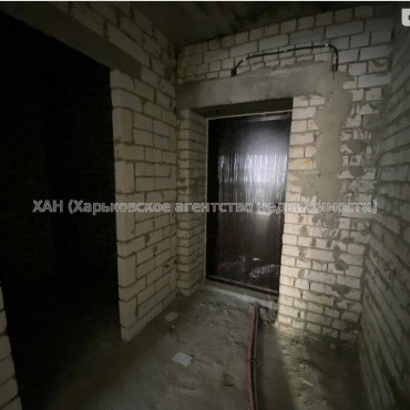 Продам квартиру, Героев Харькова просп. , 268Б , 1 кім., 43 м², без внутренних работ 