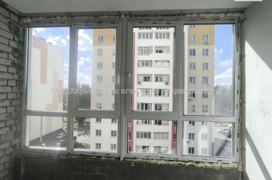 Продам квартиру, Героев Харькова просп. , 268Б , 1 кім., 43 м², без внутренних работ 