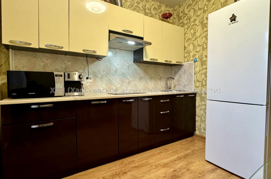 Продам квартиру, Ньютона ул. , 98 , 1  ком., 38 м², евроремонт 