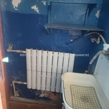 Продам квартиру, Людмилы Гурченко пер. , 2 кім., 41.50 м², советский ремонт 