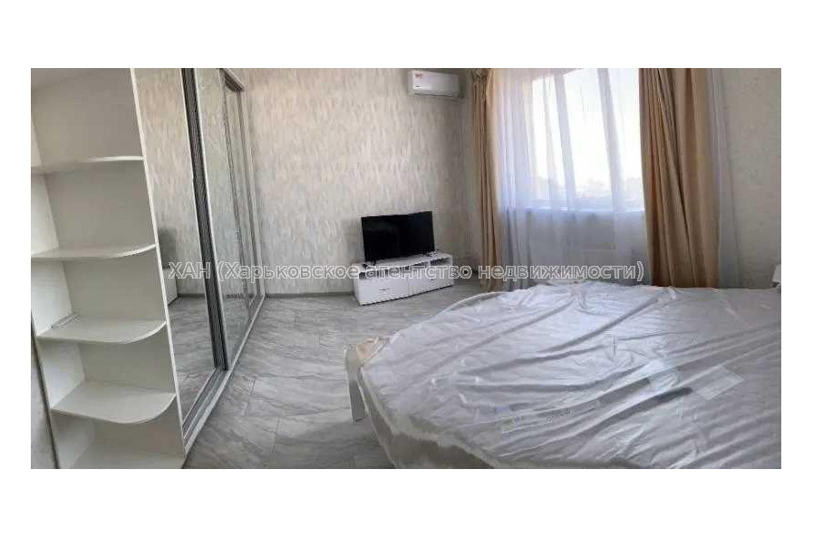 Продам квартиру, Победы просп. , 59 , 1 кім., 35 м², евроремонт 