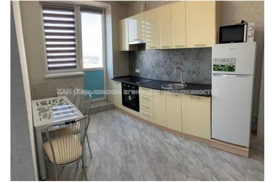 Продам квартиру, Победы просп. , 59 , 1 кім., 35 м², евроремонт 