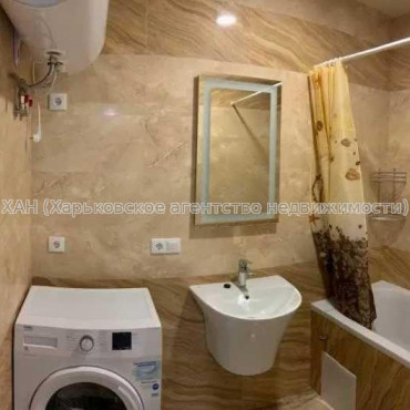 Продам квартиру, Победы просп. , 59 , 1 кім., 35 м², евроремонт 