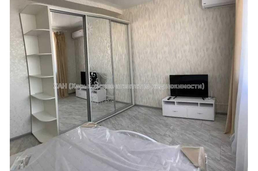 Продам квартиру, Победы просп. , 59 , 1 кім., 35 м², евроремонт 