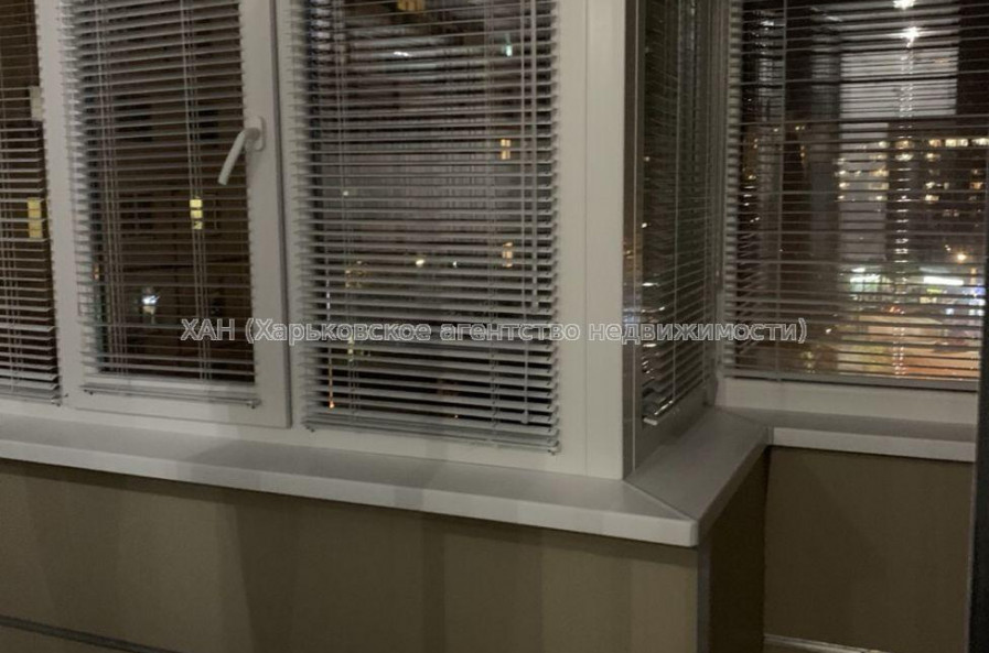 Продам квартиру, Ахсарова Энвера ул. , 4  ком., 81.50 м², авторский дизайн 