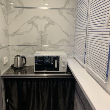 Продам квартиру, Ахсарова Энвера ул. , 4  ком., 81.50 м², авторский дизайн 