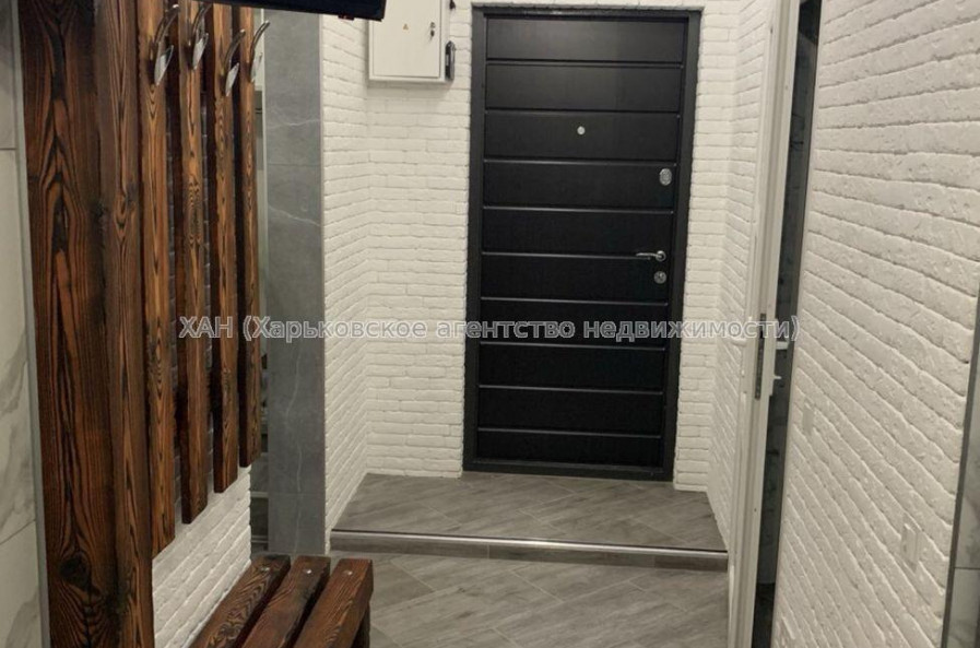 Продам квартиру, Ахсарова Энвера ул. , 4  ком., 81.50 м², авторский дизайн 