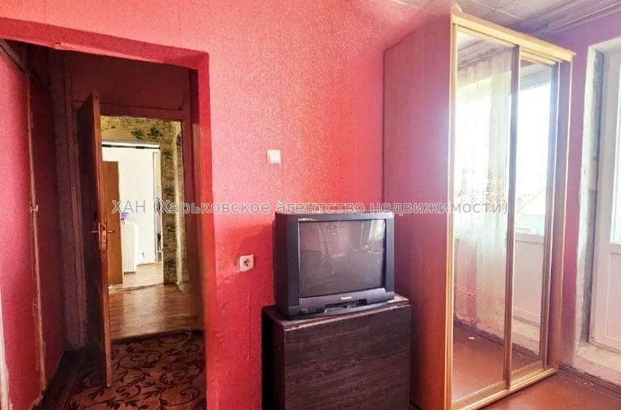 Продам квартиру, Гвардейцев Широнинцев ул. , 2  ком., 28 м², косметический ремонт 