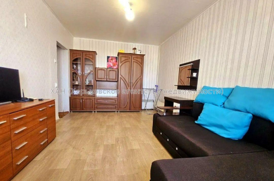 Продам квартиру, Гвардейцев Широнинцев ул. , 2  ком., 28 м², косметический ремонт 