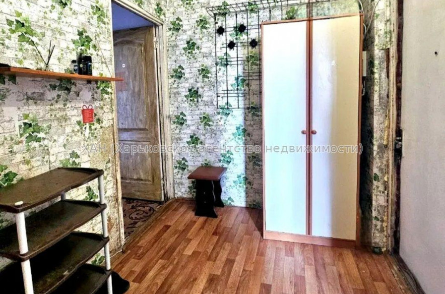 Продам квартиру, Гвардейцев Широнинцев ул. , 2  ком., 28 м², косметический ремонт 