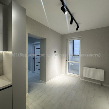 Продам квартиру, Борткевича ул. , 11 , 1 кім., 42.75 м², евроремонт 