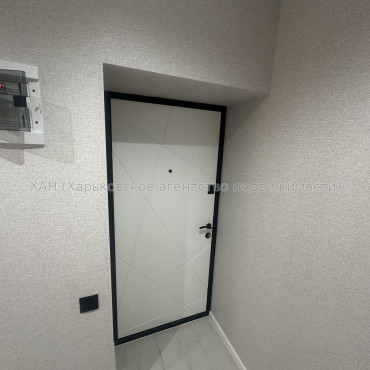 Продам квартиру, Борткевича ул. , 11 , 1 кім., 42.75 м², евроремонт 