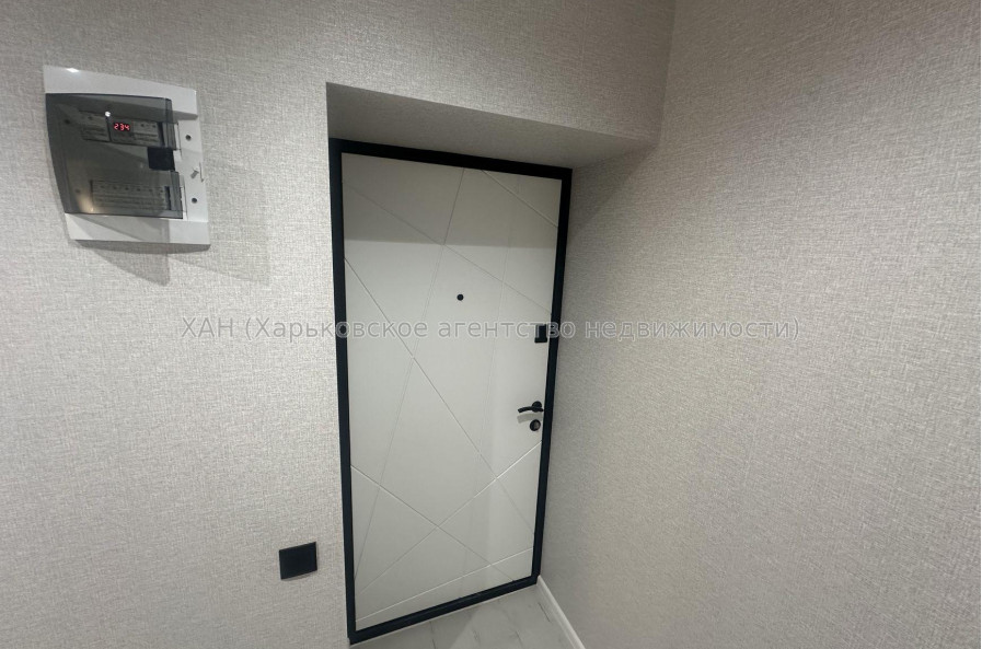 Продам квартиру, Борткевича ул. , 11 , 1 кім., 42.75 м², евроремонт 