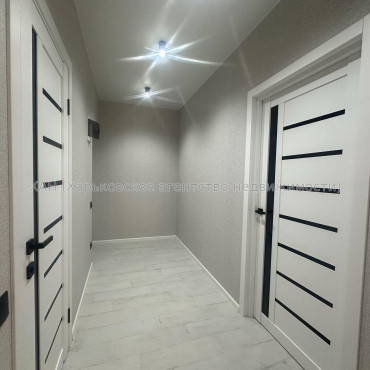 Продам квартиру, Борткевича ул. , 11 , 1 кім., 42.75 м², евроремонт 