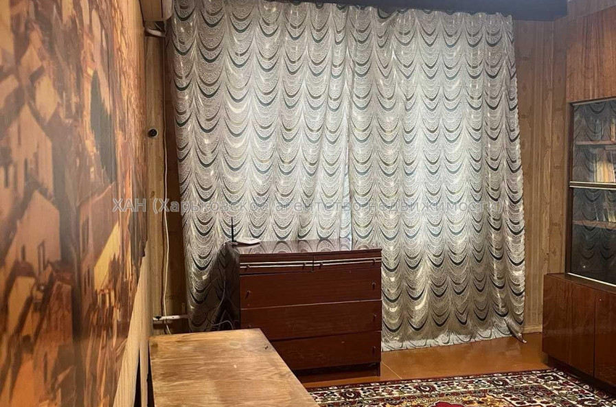 Продам квартиру, Бучмы ул. , 14 , 2 кім., 45 м², советский ремонт 