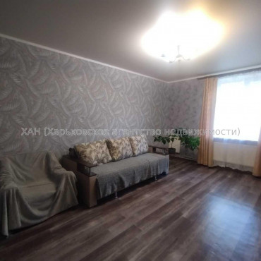 Продам квартиру, Автострадный пер. , 10 , 2 кім., 44 м², косметический ремонт 