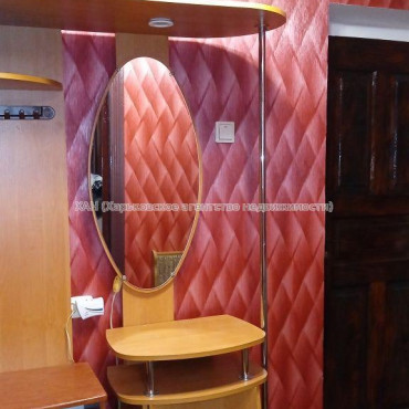 Продам квартиру, Гагарина ул. , 5 , 2  ком., 53 м², косметический ремонт 