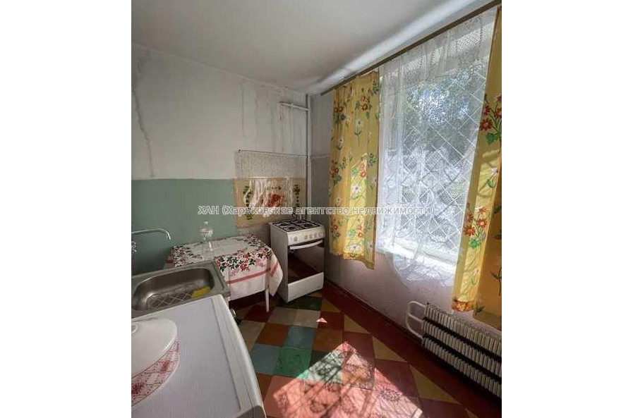 Продам квартиру, Непокоренных ул. , 70 , 2 кім., 46 м², советский ремонт 