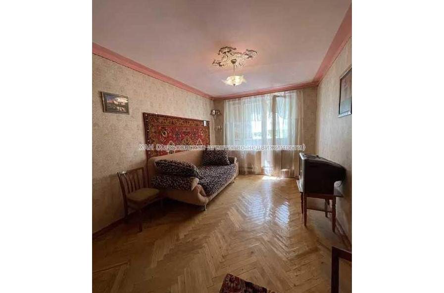 Продам квартиру, Непокоренных ул. , 70 , 2 кім., 46 м², советский ремонт 