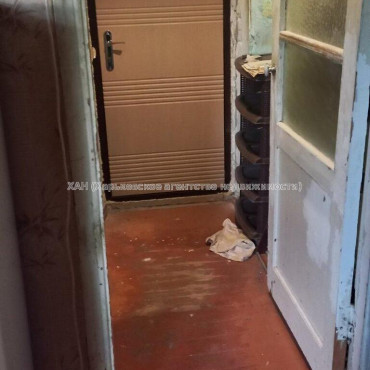 Продам квартиру, Байрона пр-т , 1 кім., 28 м², без ремонта 