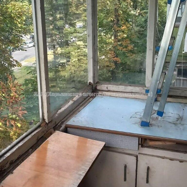 Продам квартиру, Байрона пр-т , 1 кім., 28 м², без ремонта 