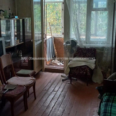 Продам квартиру, Байрона пр-т , 1 кім., 28 м², без ремонта 