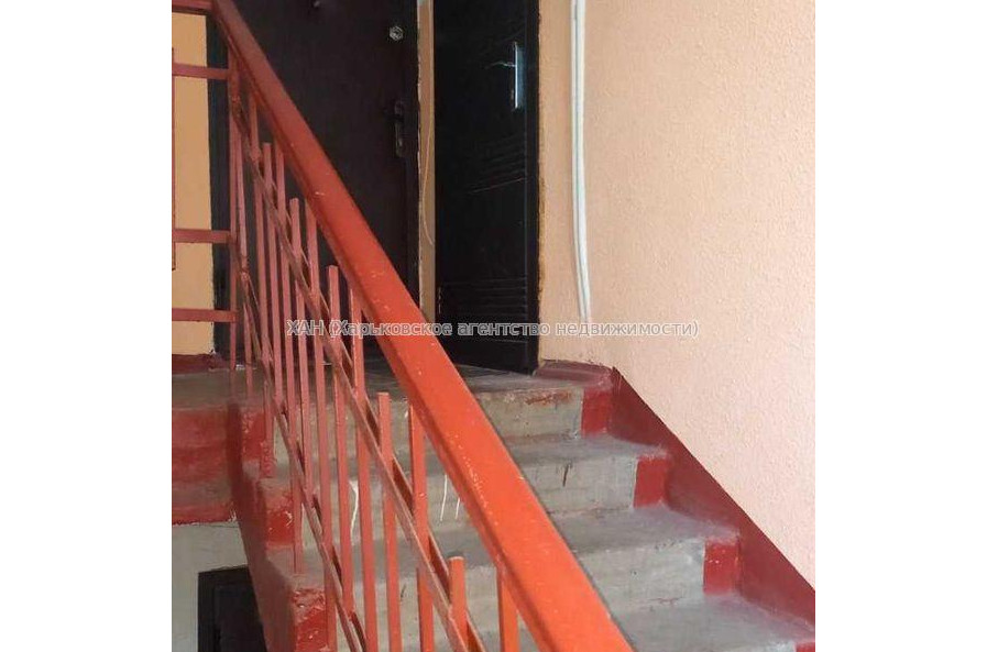 Продам квартиру, Байрона пр-т , 1 кім., 28 м², без ремонта 