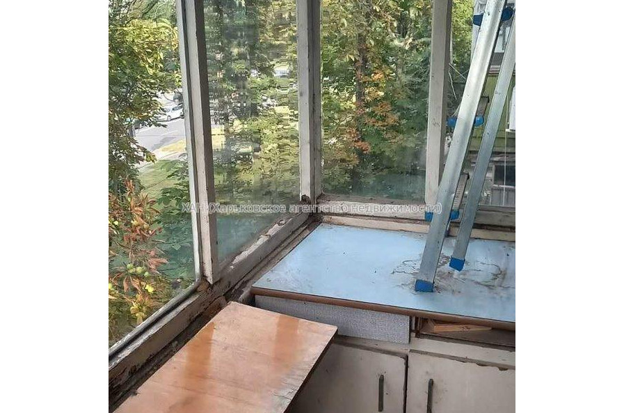 Продам квартиру, Байрона пр-т , 1 кім., 28 м², без ремонта 