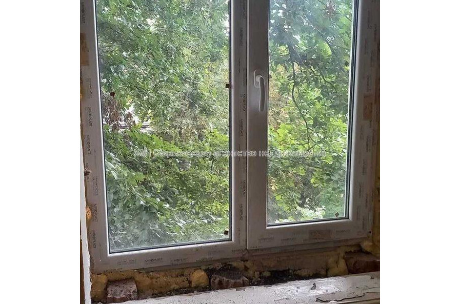 Продам квартиру, Байрона пр-т , 1 кім., 28 м², без ремонта 