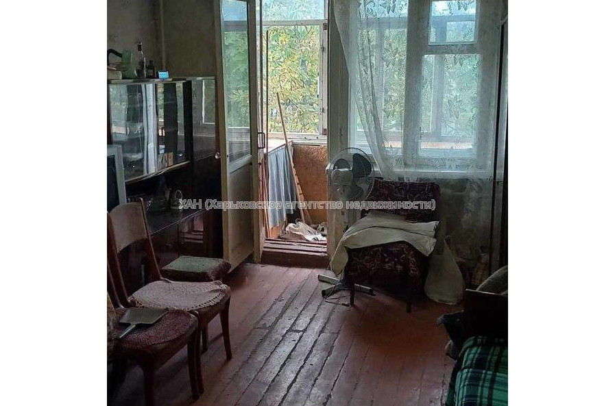 Продам квартиру, Байрона пр-т , 1 кім., 28 м², без ремонта 