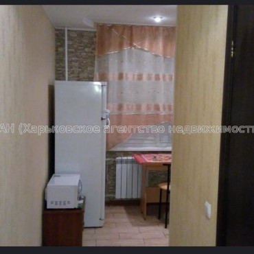 Продам квартиру, Валентиновская ул. , 1  ком., 33 м², капитальный ремонт 