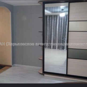 Продам квартиру, Валентиновская ул. , 1  ком., 33 м², капитальный ремонт 