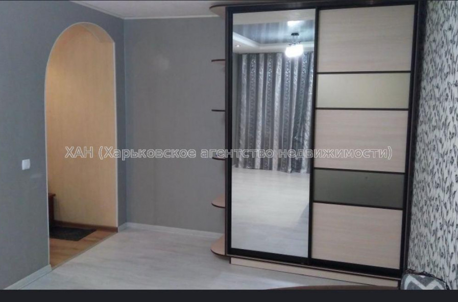 Продам квартиру, Валентиновская ул. , 1  ком., 33 м², капитальный ремонт 