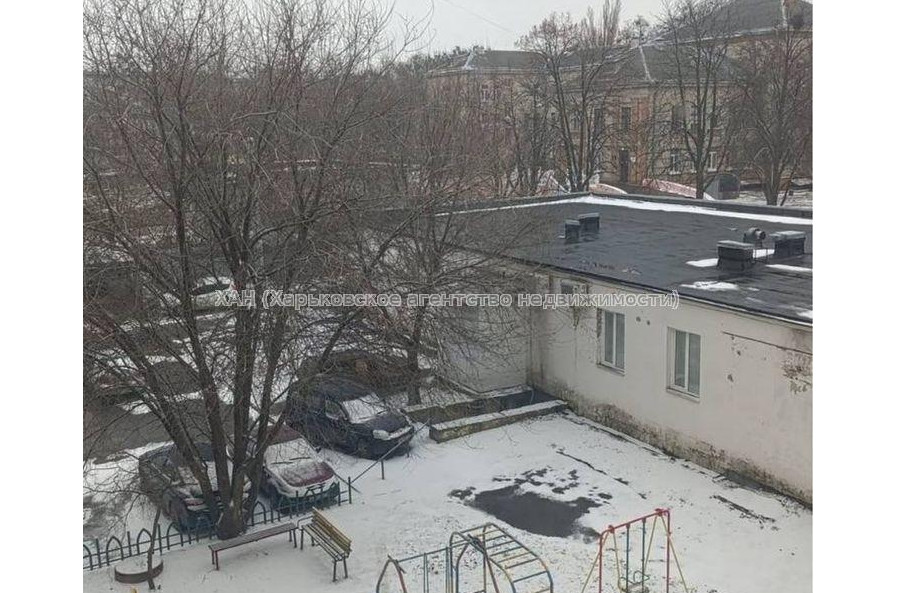 Продам квартиру, Александровский просп. , 2 кім., 64 м², капитальный ремонт 