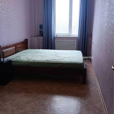 Продам квартиру, Александровский просп. , 2 кім., 64 м², капитальный ремонт 