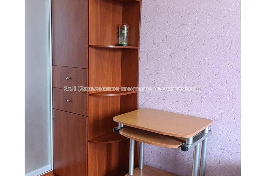 Продам квартиру, Александровский просп. , 2 кім., 64 м², капитальный ремонт 