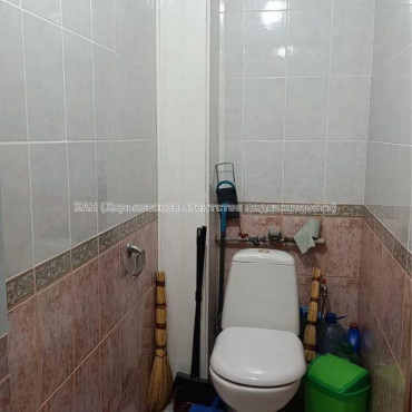 Продам квартиру, Александровский просп. , 2 кім., 64 м², капитальный ремонт 