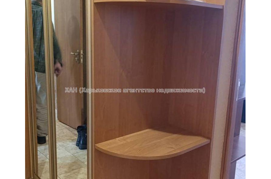 Продам квартиру, Александровский просп. , 2 кім., 64 м², капитальный ремонт 