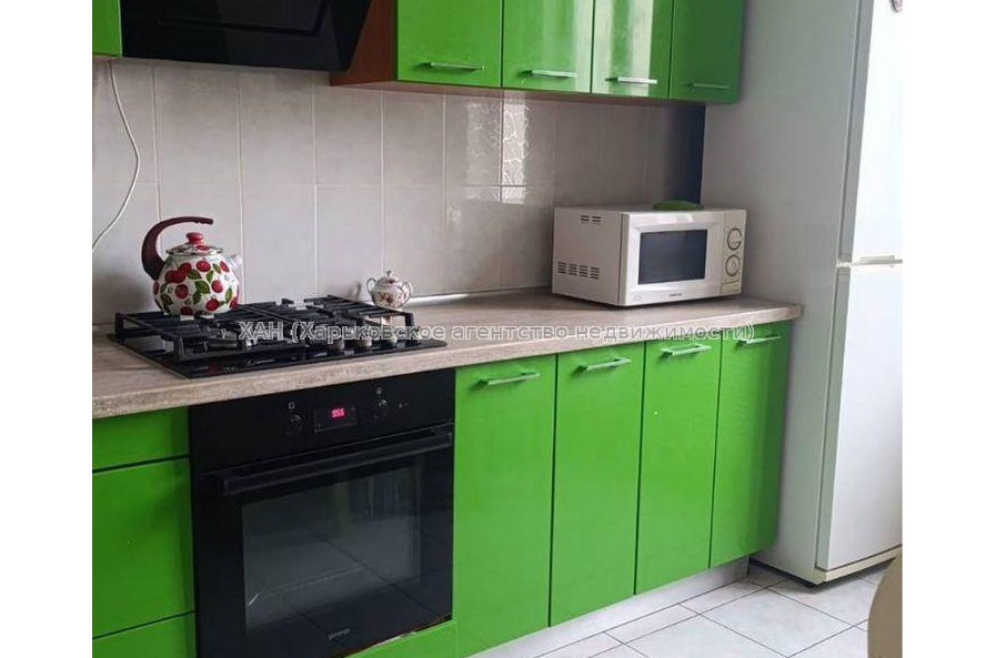 Продам квартиру, Александровский просп. , 2 кім., 64 м², капитальный ремонт 